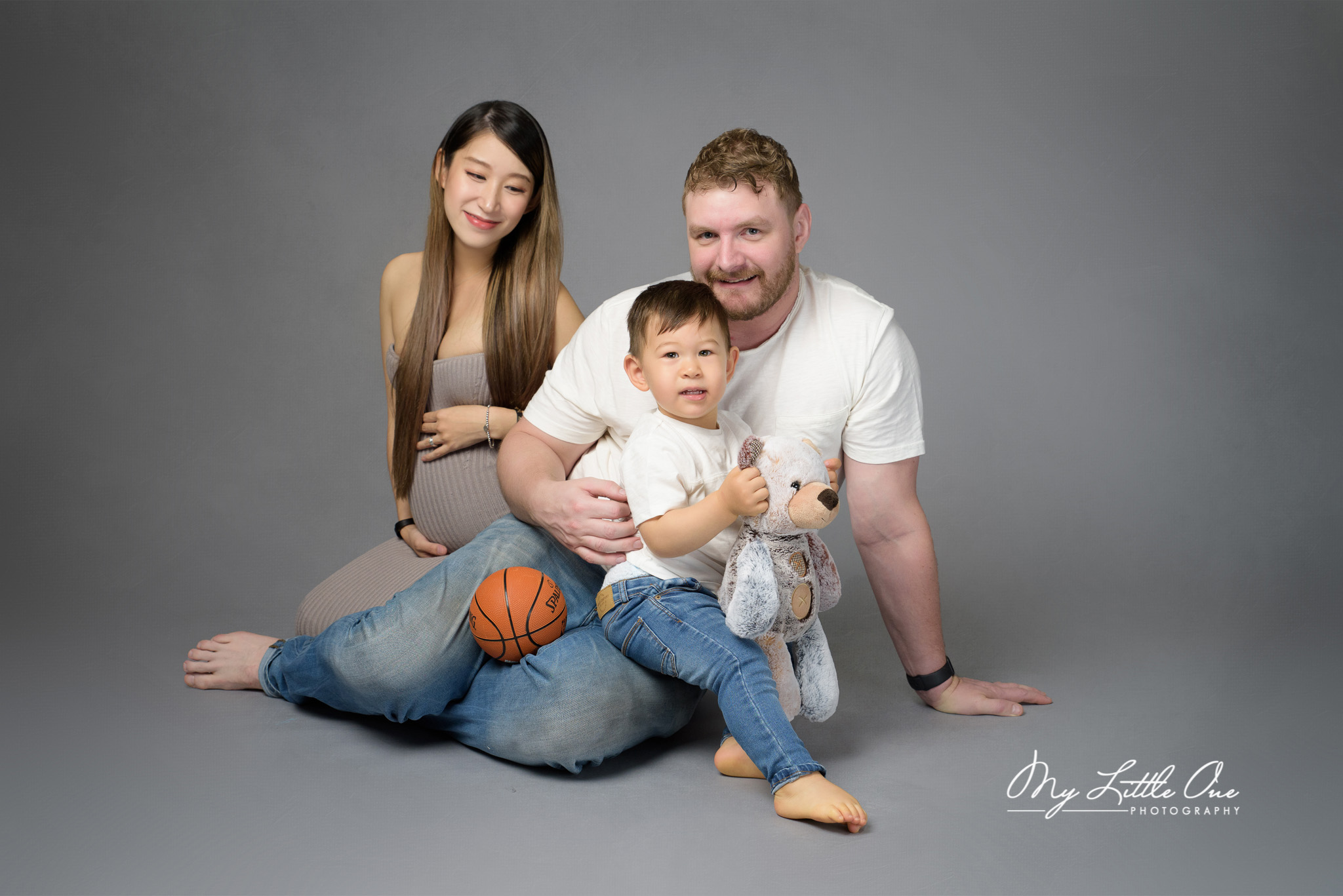 Choose The Right Professional For Your Family Photos